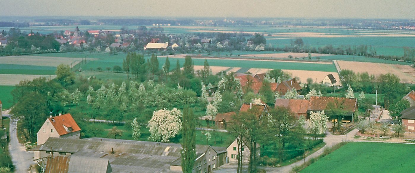 Sieningsen in der Soester Börde: Hof und Werk der Familie Weiste.