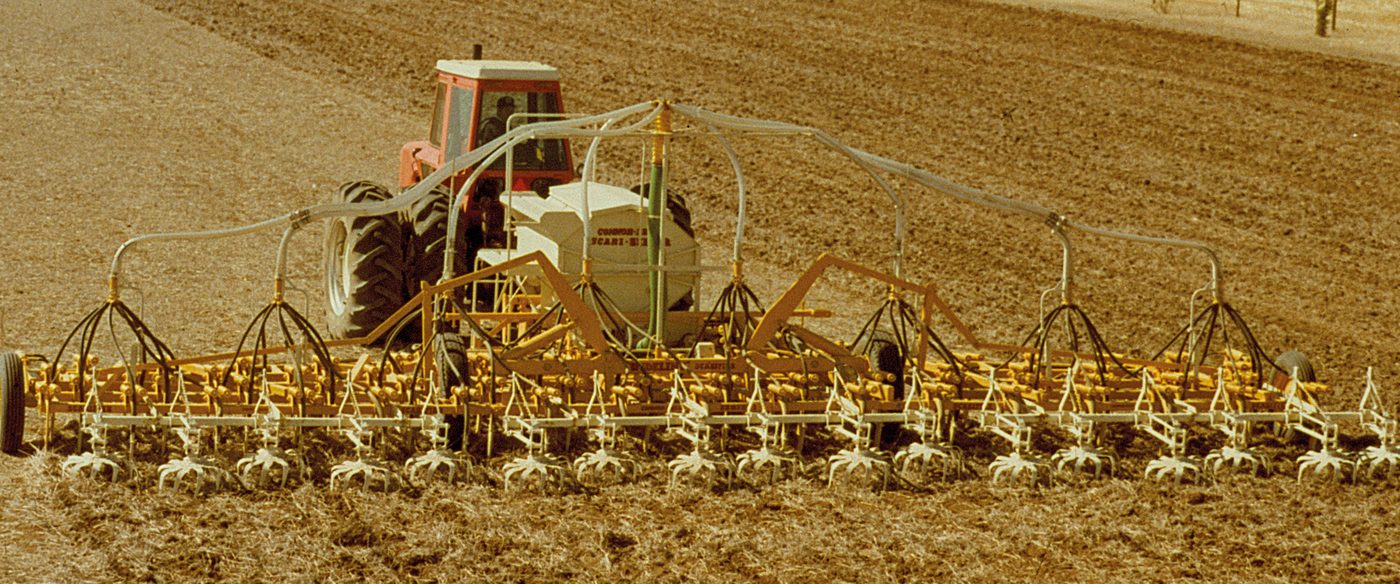 Der Wideline Seeder von Connor Shea, 1971 – der erste Air Seeder der Welt.