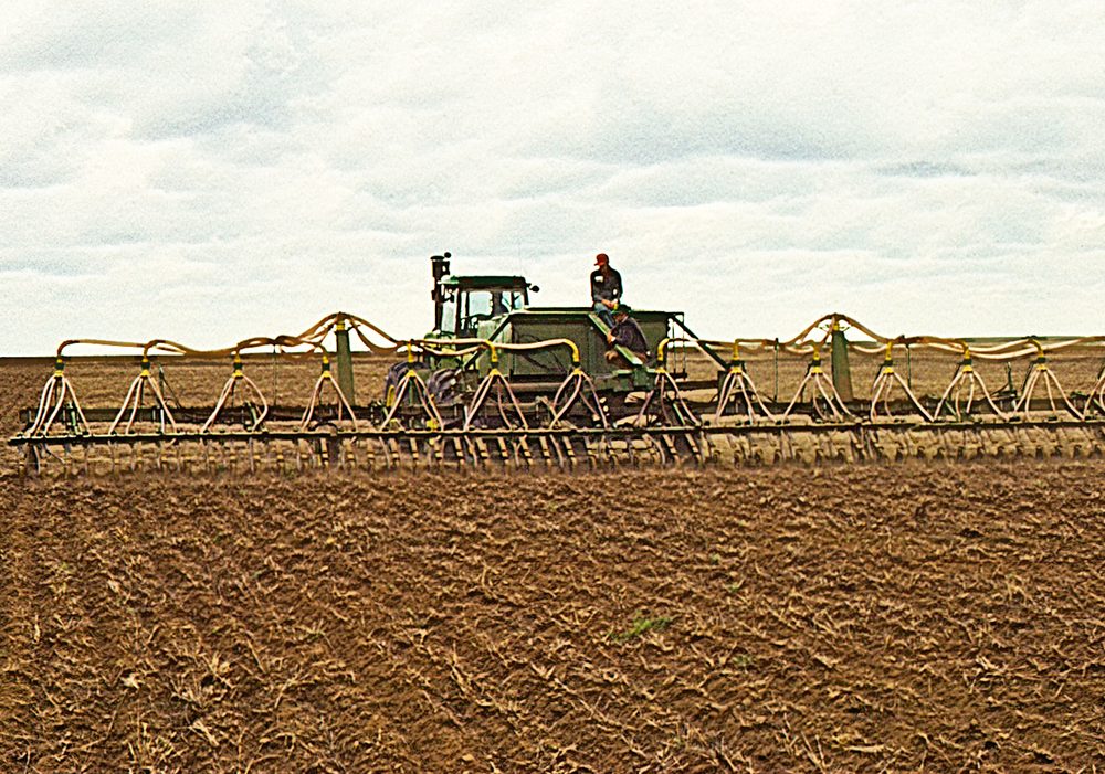 Der Air Seeder-Prototyp von John Deere im Einsatz in West-Kansas, September 1977.