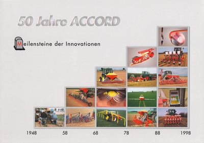Die Jubiläumsbroschüre »50 Jahre ACCORD«, gestaltet von Bärbel Weiste, in vier Sprachen.