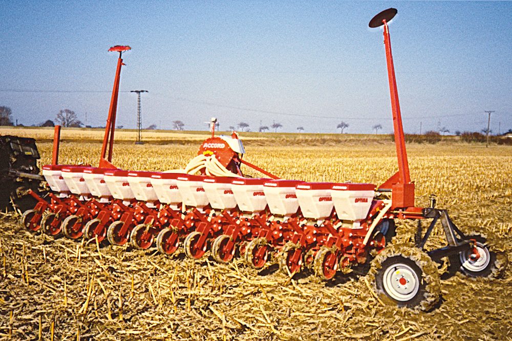 Die OPTIMA-L: 6 m breit, leicht genug für die vorhandenen 80-PS-Schlepper der Ukraine.