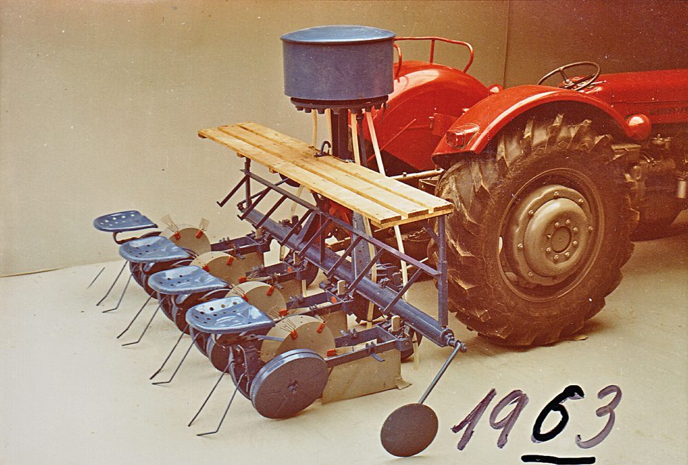 Die ACCORD Pflanzmaschine, 1963: Guss-Zahnräder wichen wechselbaren Kunststoff-Zahnrädern.
